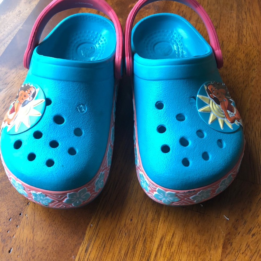 Moana Crocs